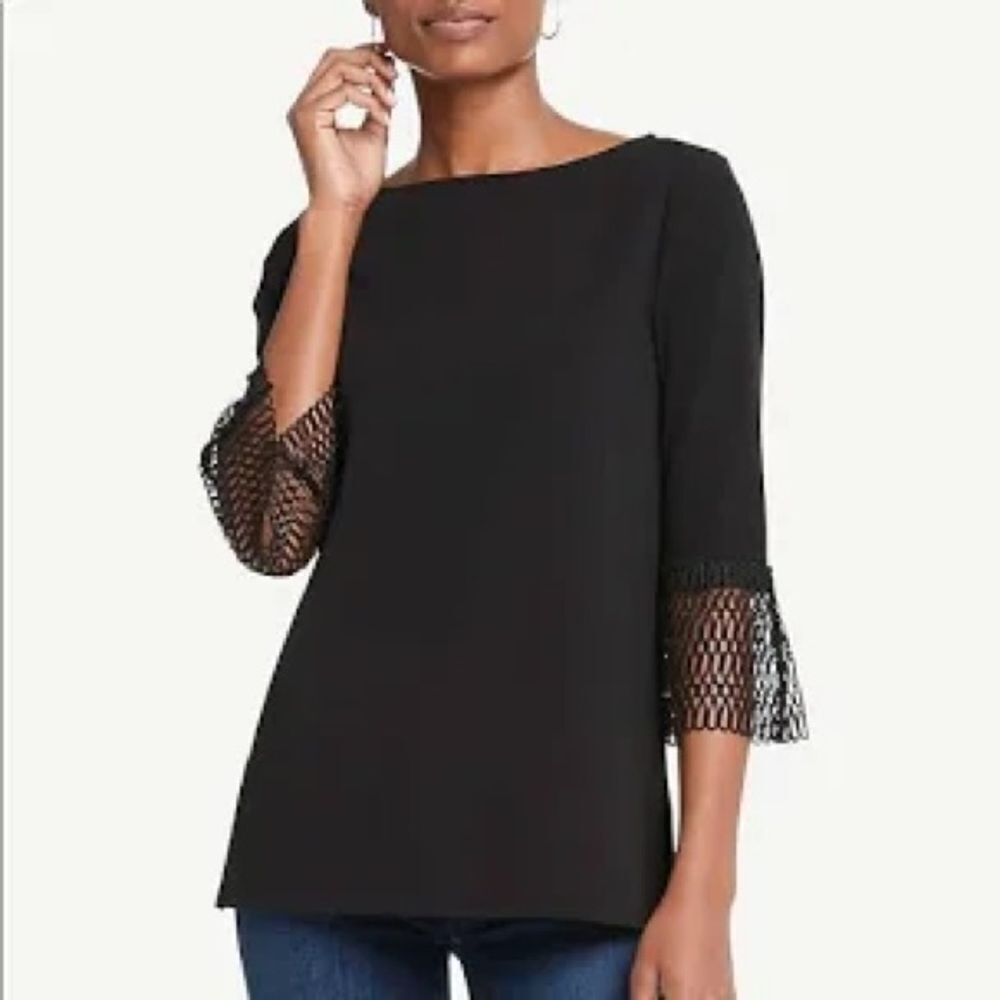NWT Ann Taylor Lace Bell Cuff Black 3/4 Sleeve Top. Size Smalll.